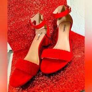 Red casual heels